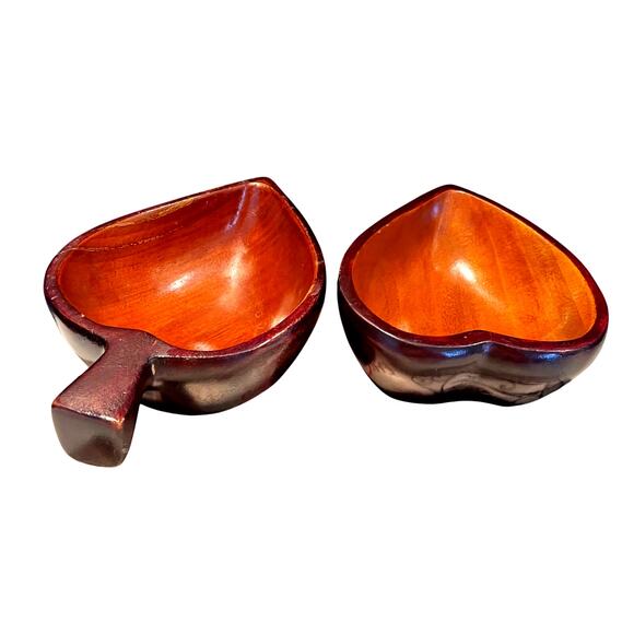 Vintage MCM heart shape nut trinket bowls leaf shape lot of 2 bowls - Picture 2 of 16